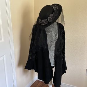 Black lace  duster